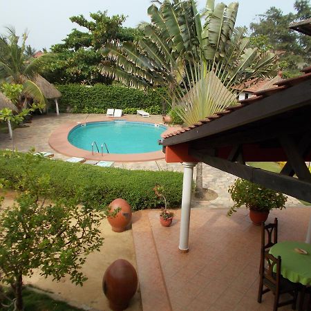Hotel Alize Plage Baguida エクステリア 写真