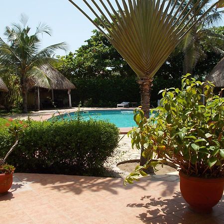 Hotel Alize Plage Baguida エクステリア 写真