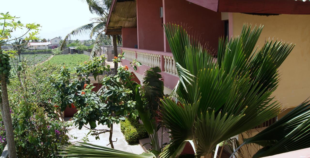 Hotel Alize Plage Baguida エクステリア 写真